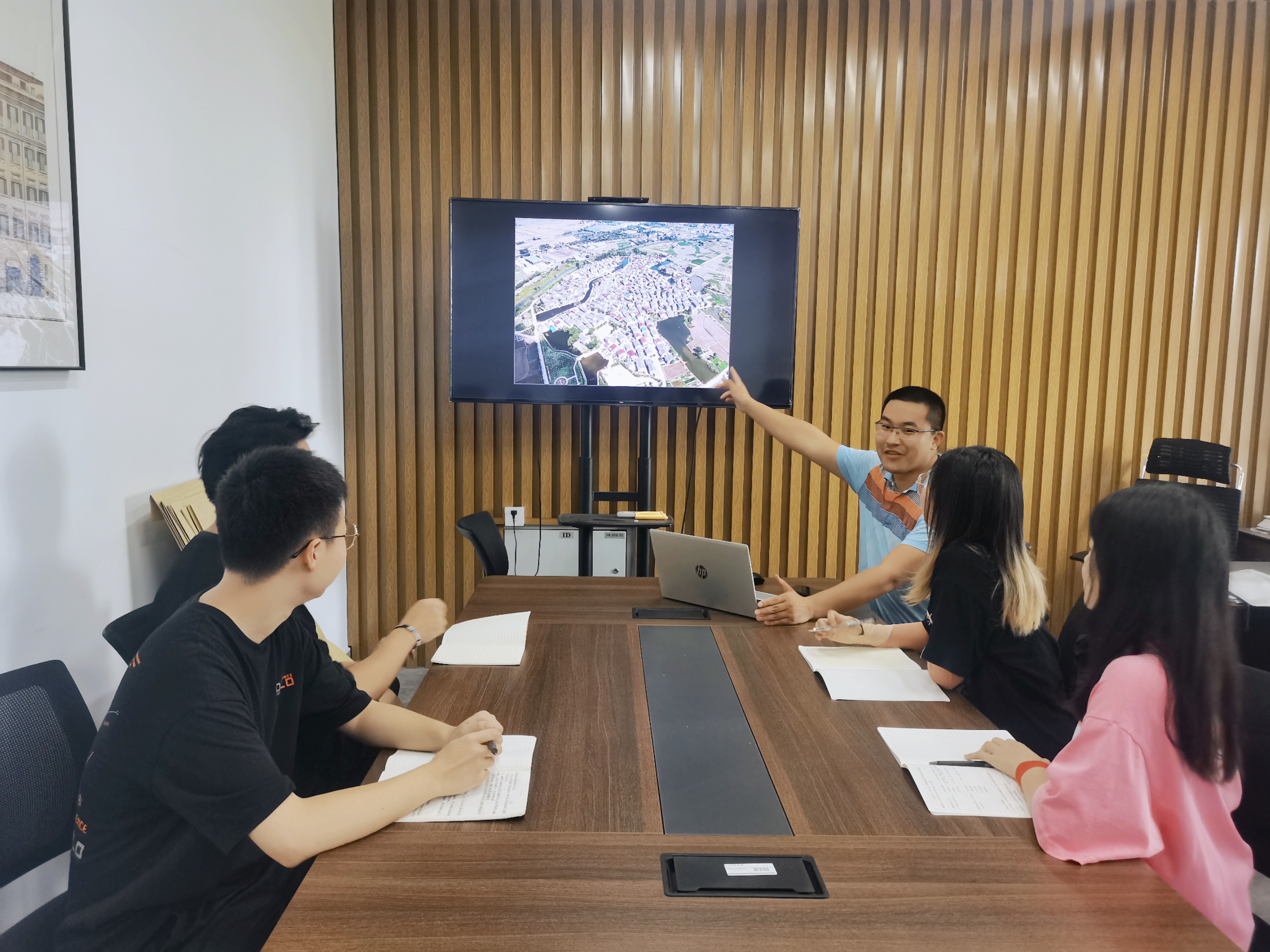 1658729976905079.jpg 1658729976905079.jpg