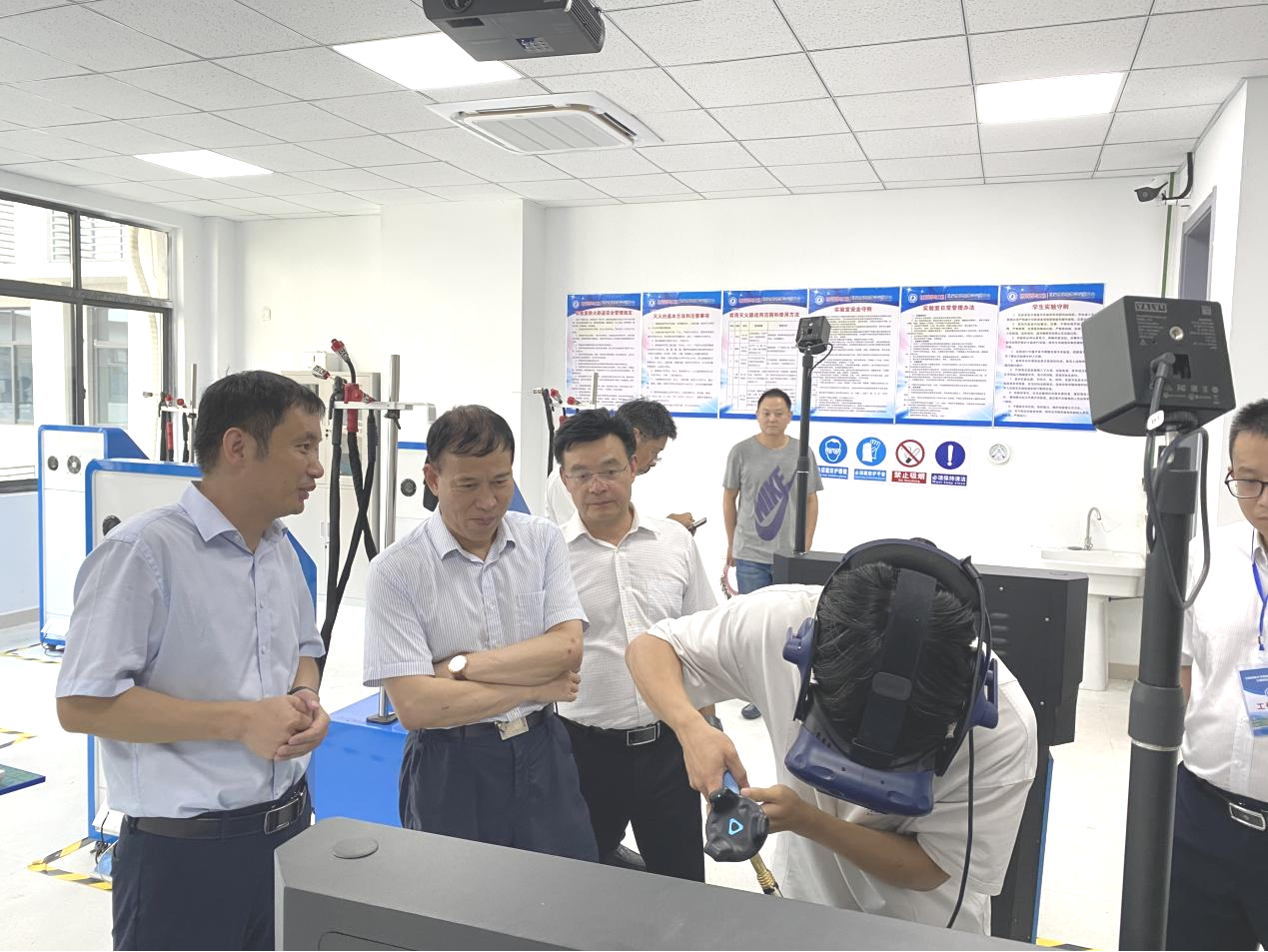 1655864478267663.png 33.png